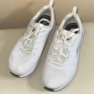 Sketchers Gorun Size 8